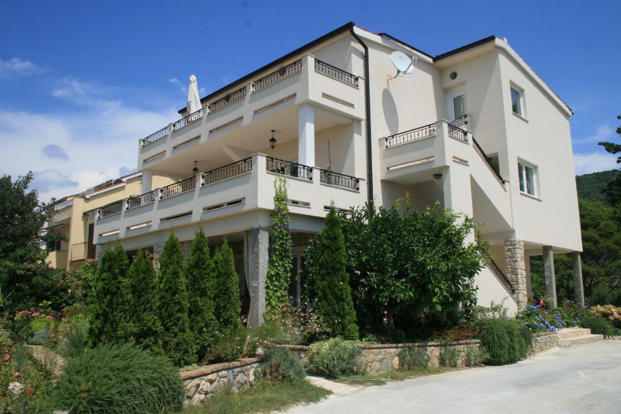 Apartment Aria Banjol 外观 照片