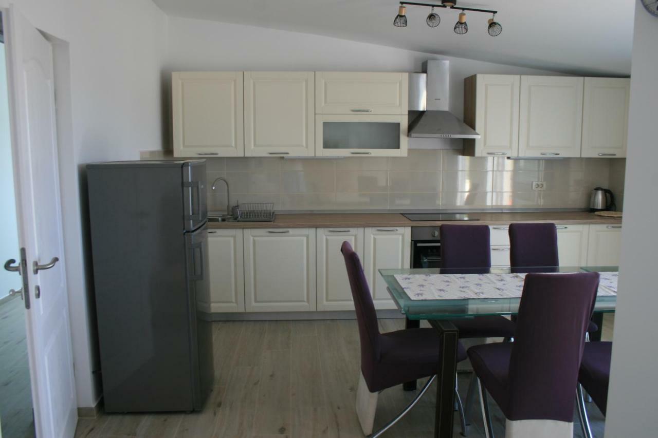 Apartment Aria Banjol 外观 照片
