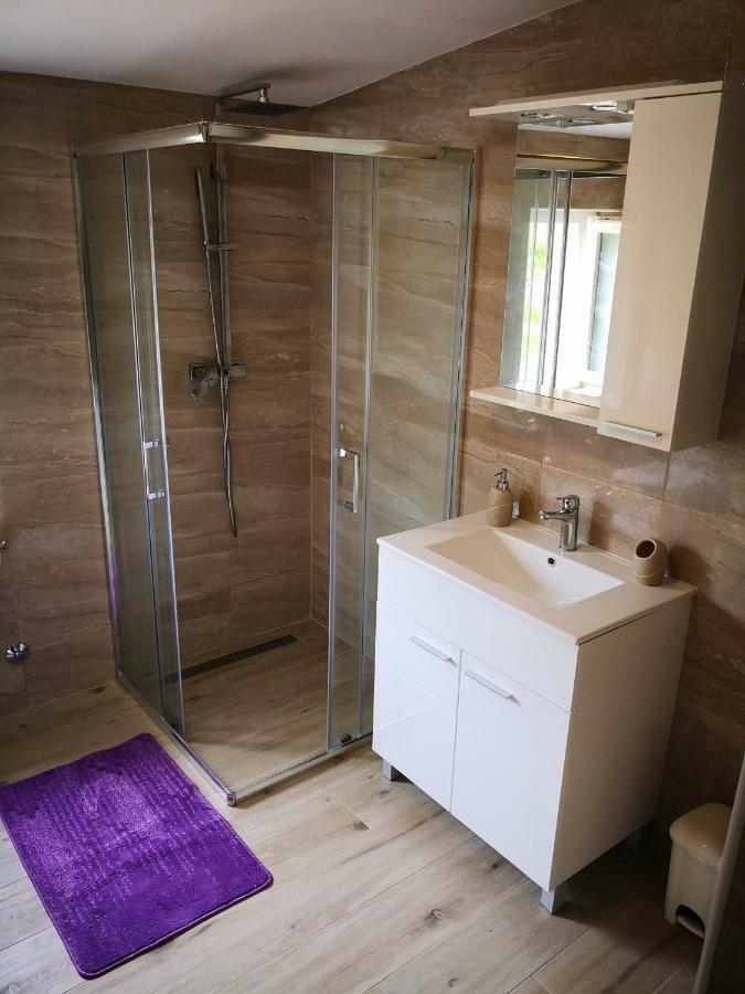 Apartment Aria Banjol 外观 照片